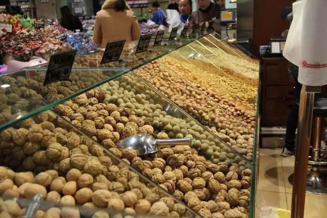 颗粒自动包装机 推动预包装食品行业新飞跃的同时也守护着家的温度
